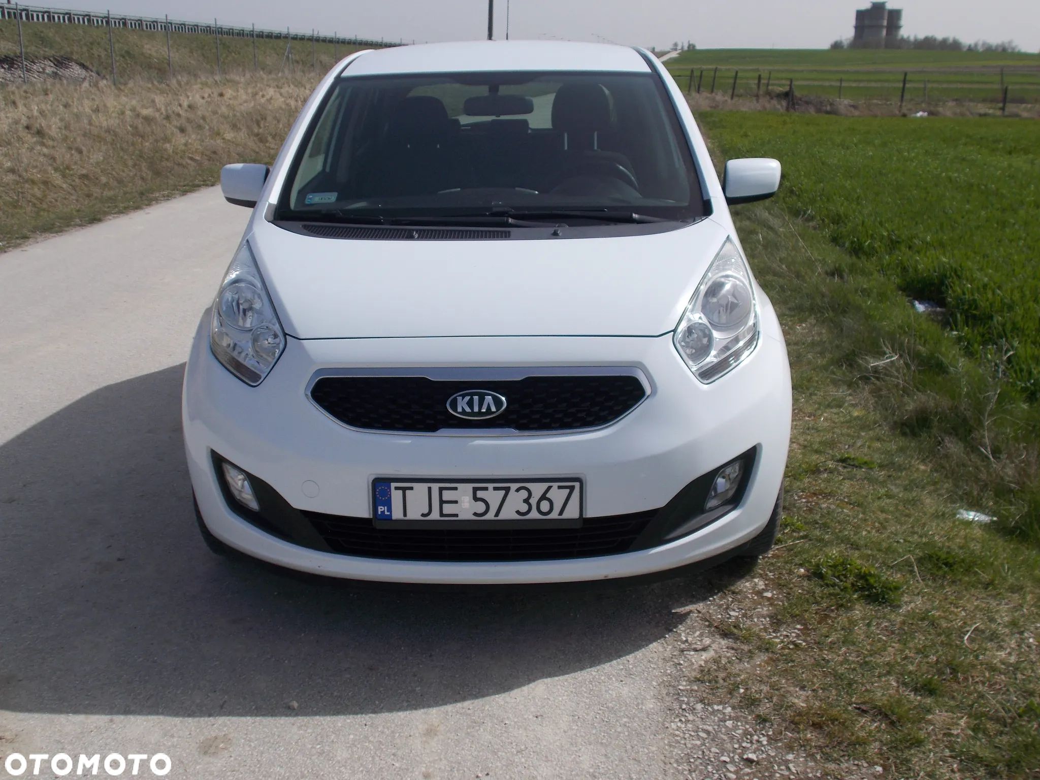 Kia Venga 1.4 CVVT Business Line - 1