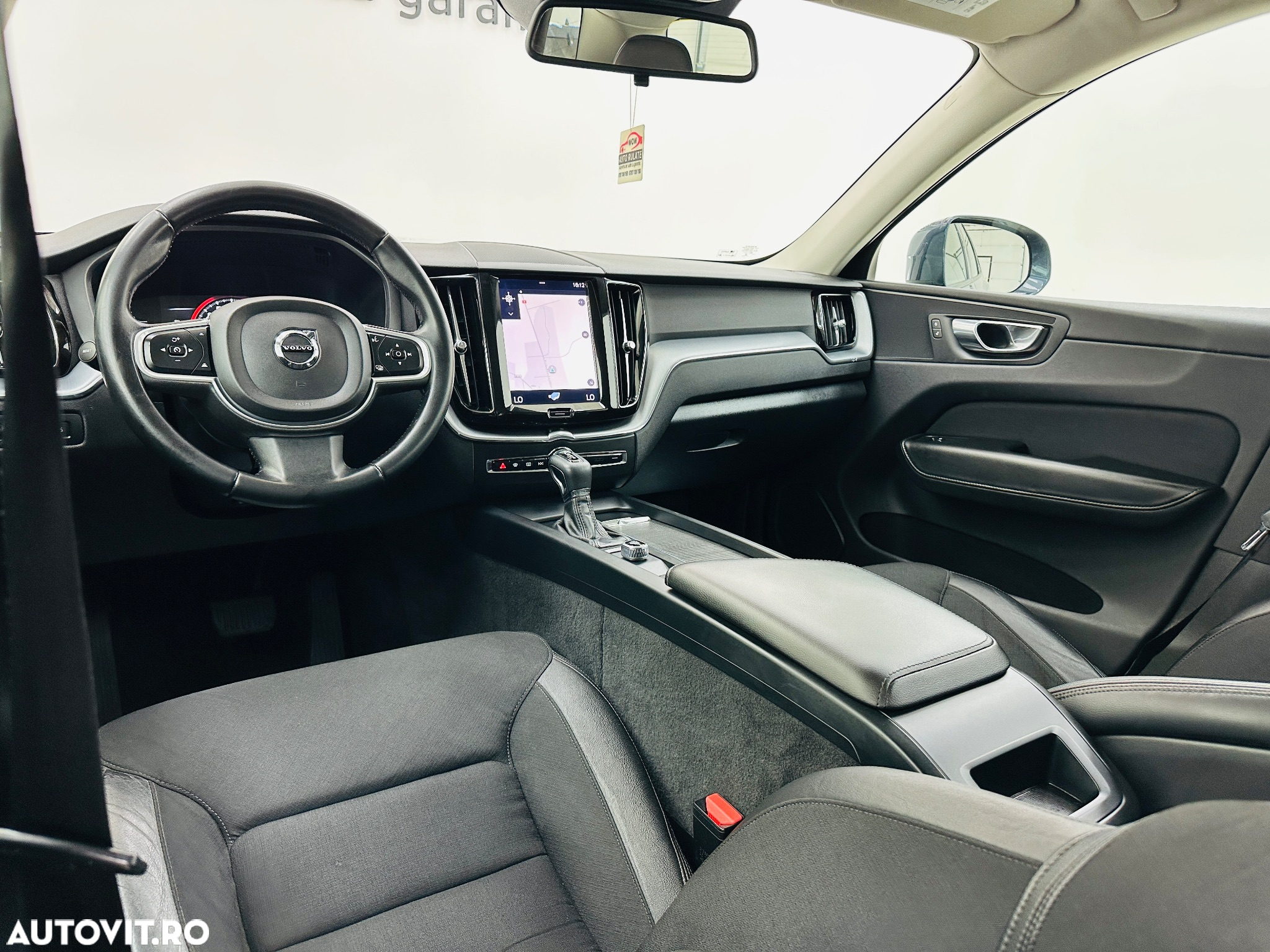 Volvo XC 60 D4 AWD Momentum - 20