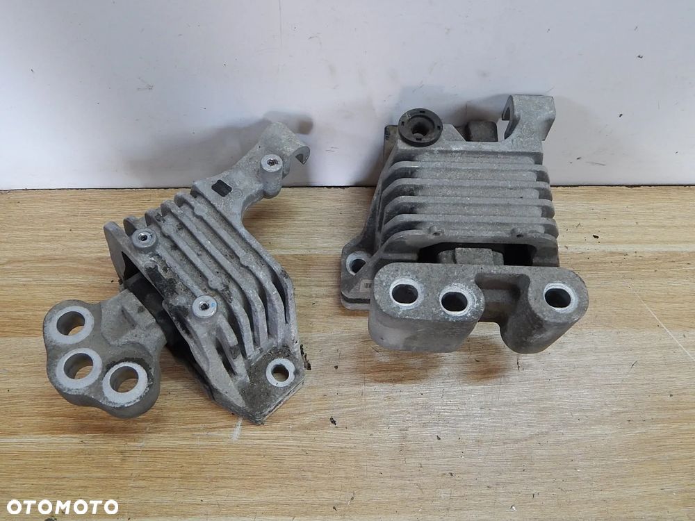 Łapa poduszka silnika skrzyni 2.0 CRD Multijet Jeep Cherokee KL V 13-18 Łuków części - 1