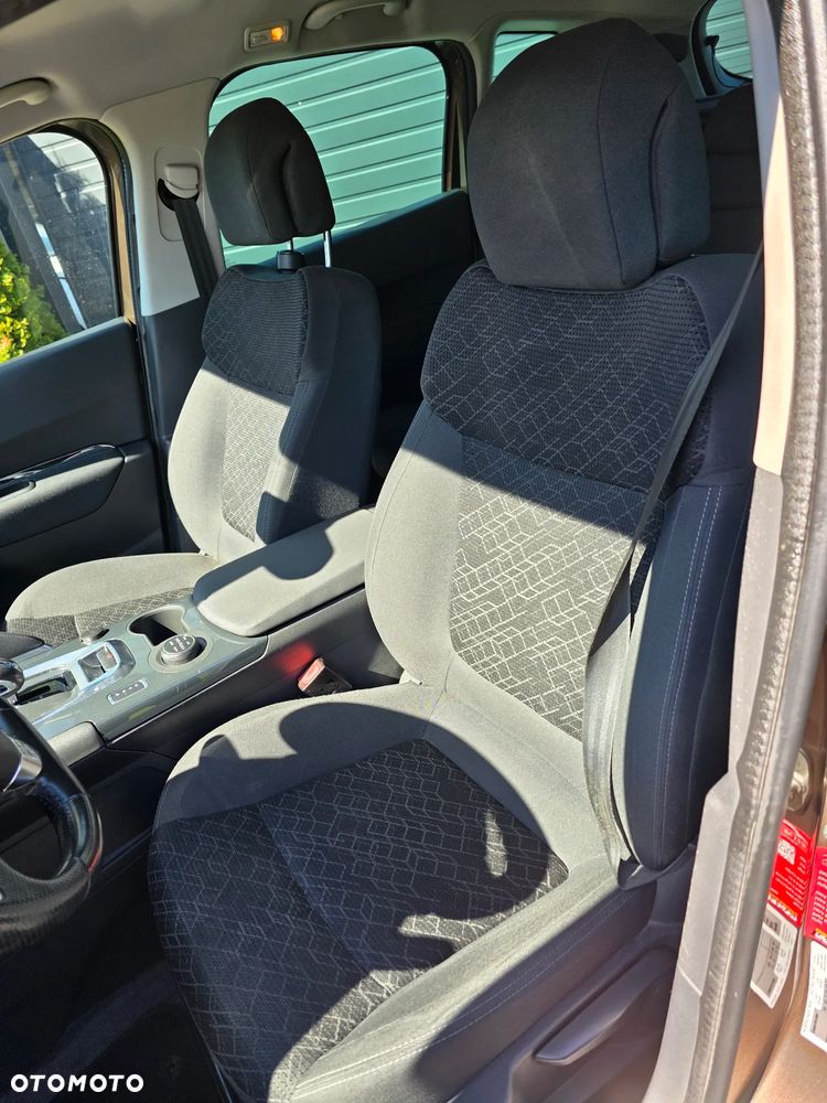 Peugeot 3008 2.0 HDi HYbrid4 - 10