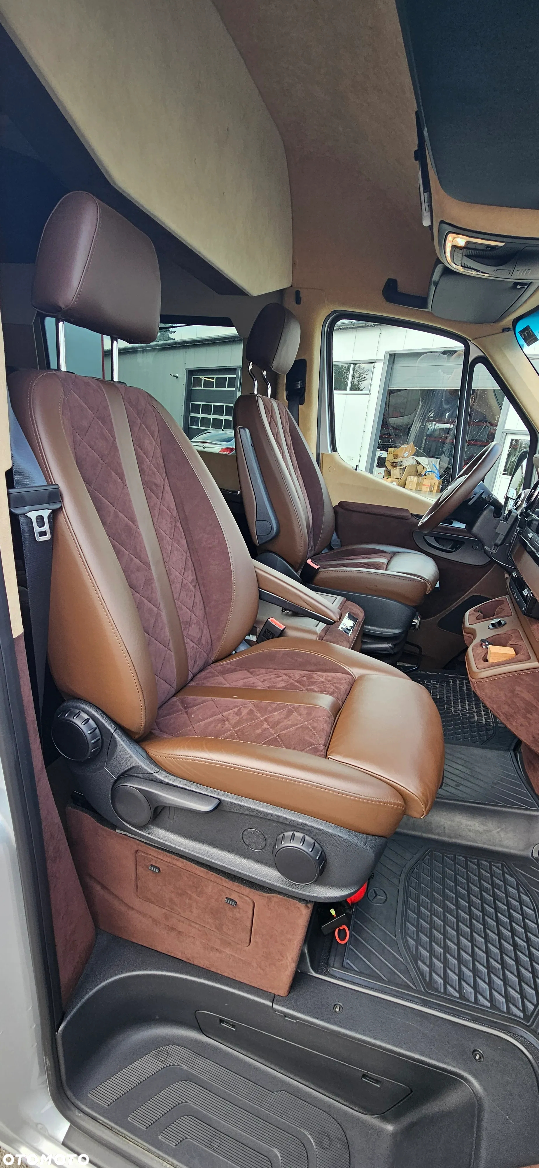 Mercedes-Benz Sprinter - 6