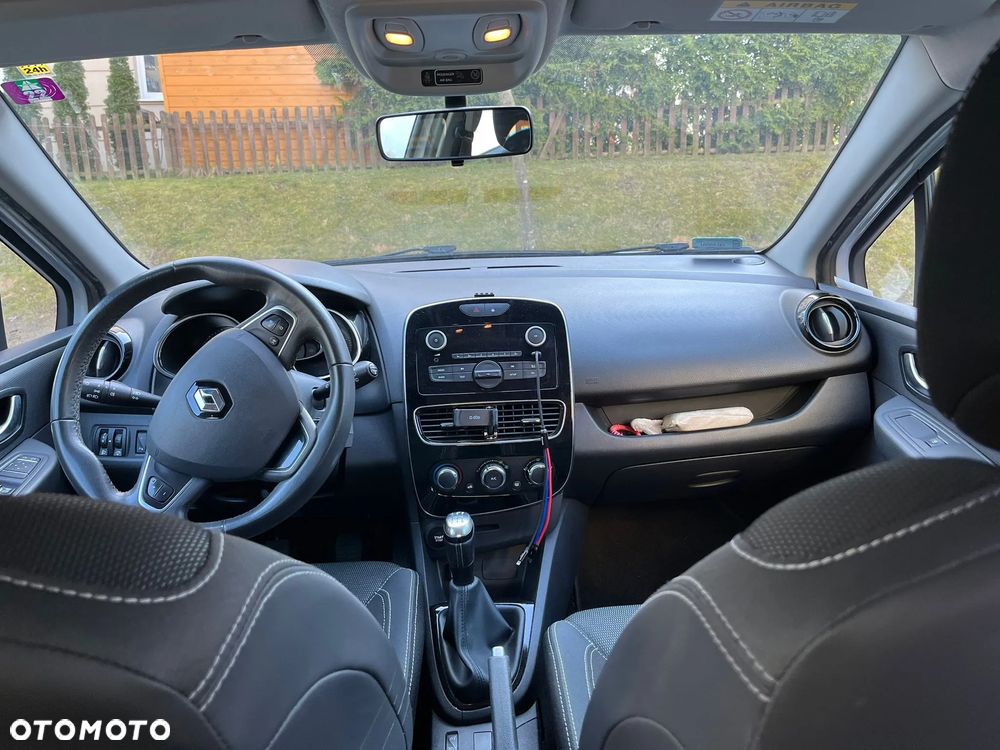 Renault Clio - 12