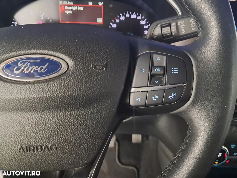Ford Focus - 13