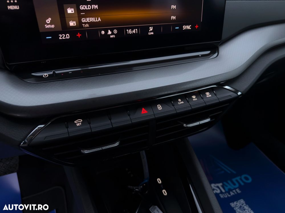 Skoda Octavia Combi 2.0 TDI DSG Tour - 32