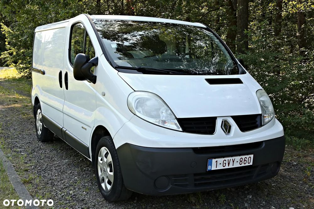 Renault Trafic - 16