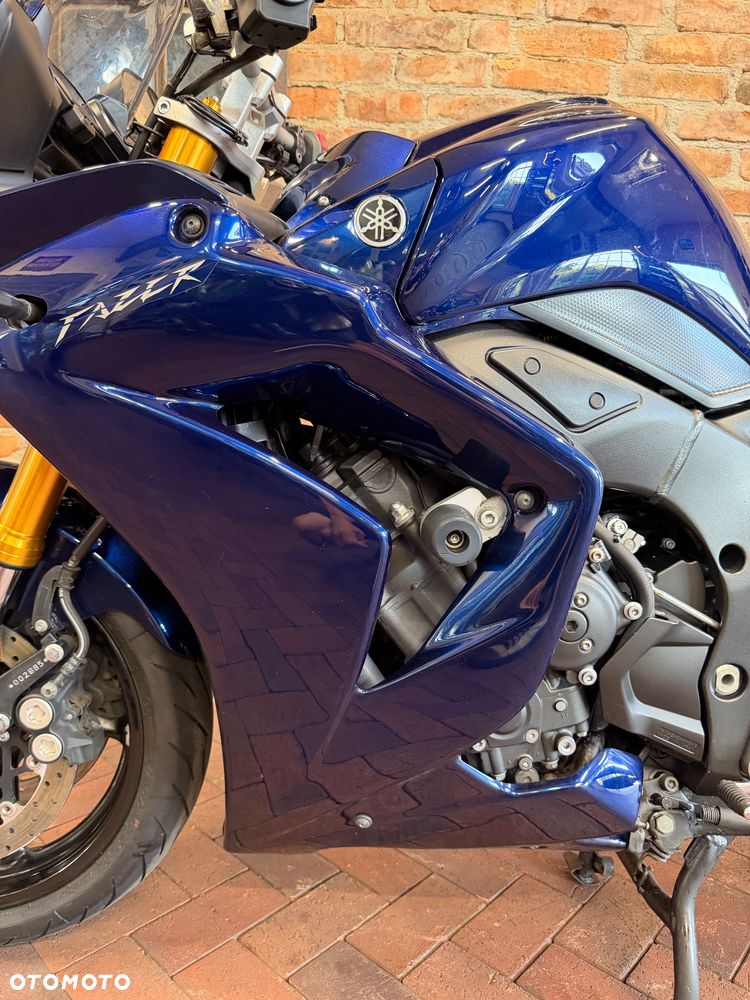 Yamaha FZ - 8
