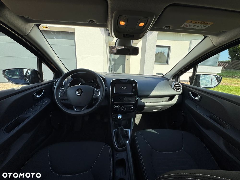 Renault Clio - 11