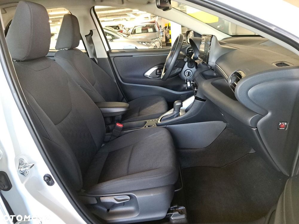 Toyota Yaris - 14