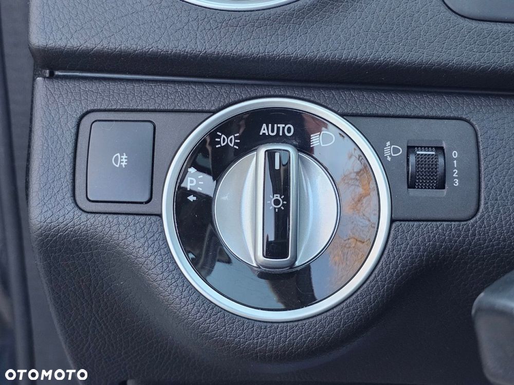 Mercedes-Benz Klasa C - 30