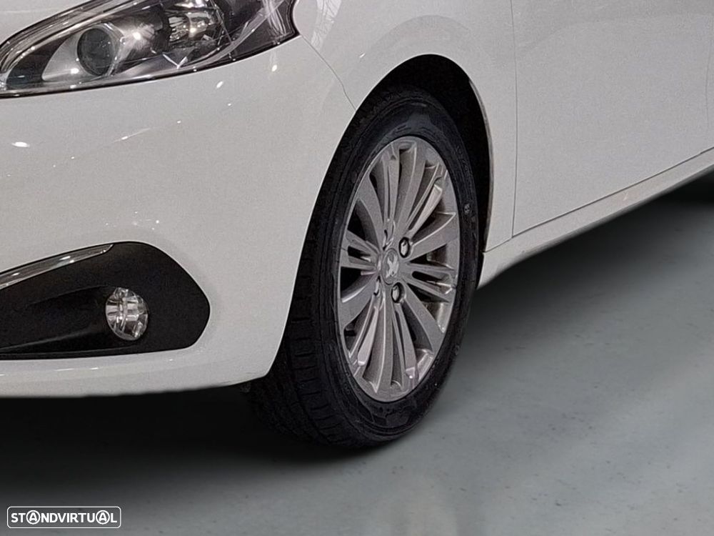 Peugeot 208 1.2 PureTech Active - 15