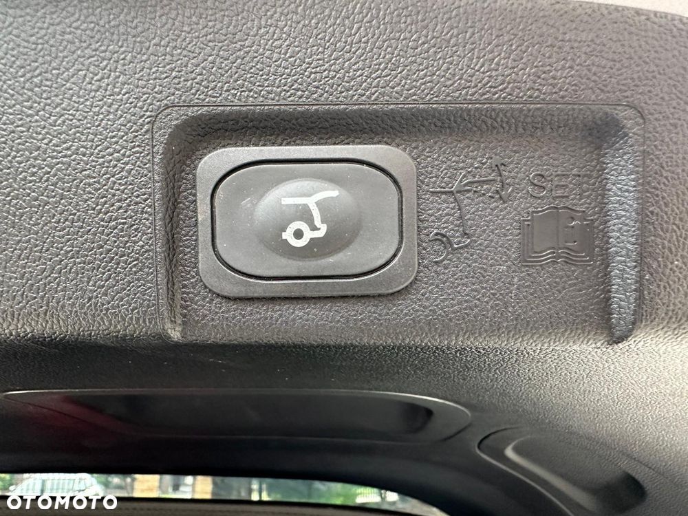 Ford Puma 1.0 EcoBoost mHEV ST-Line X DCT - 35