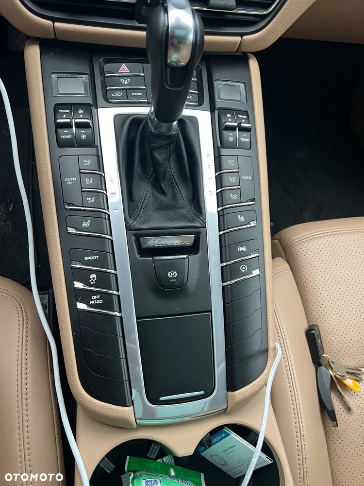 Porsche Macan PDK - 12