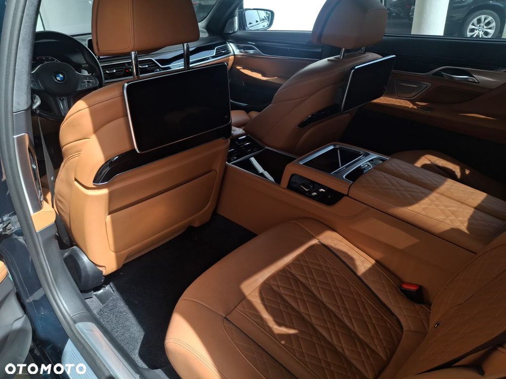 BMW Seria 7 - 5
