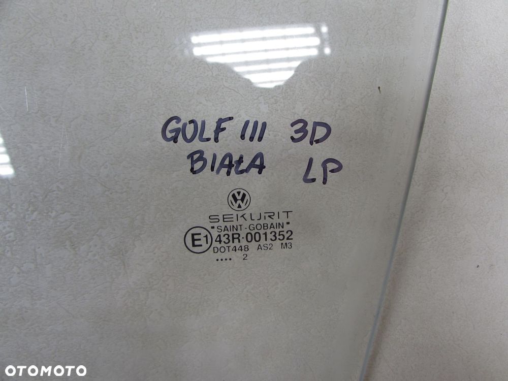 GOLF III HB 3D 91-99 SZYBA BOCZNA DRZWI LEWY PRZOD BIALA - 4