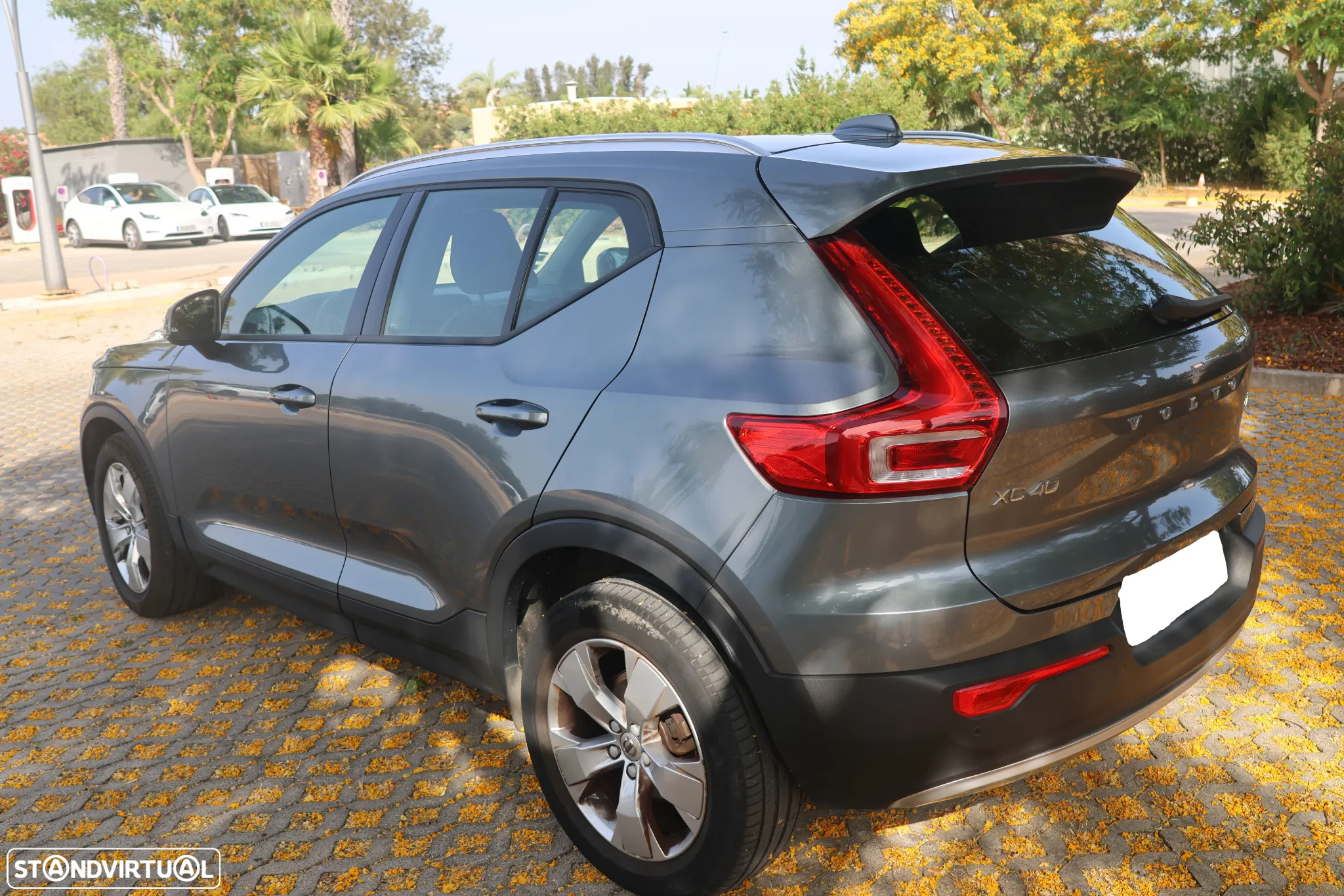 Volvo XC 40 2.0 D3 Momentum Geartronic - 8