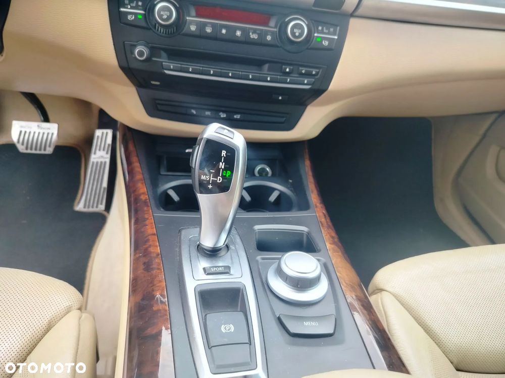 BMW X5 xDrive48i Edition 10 Jahre - 22
