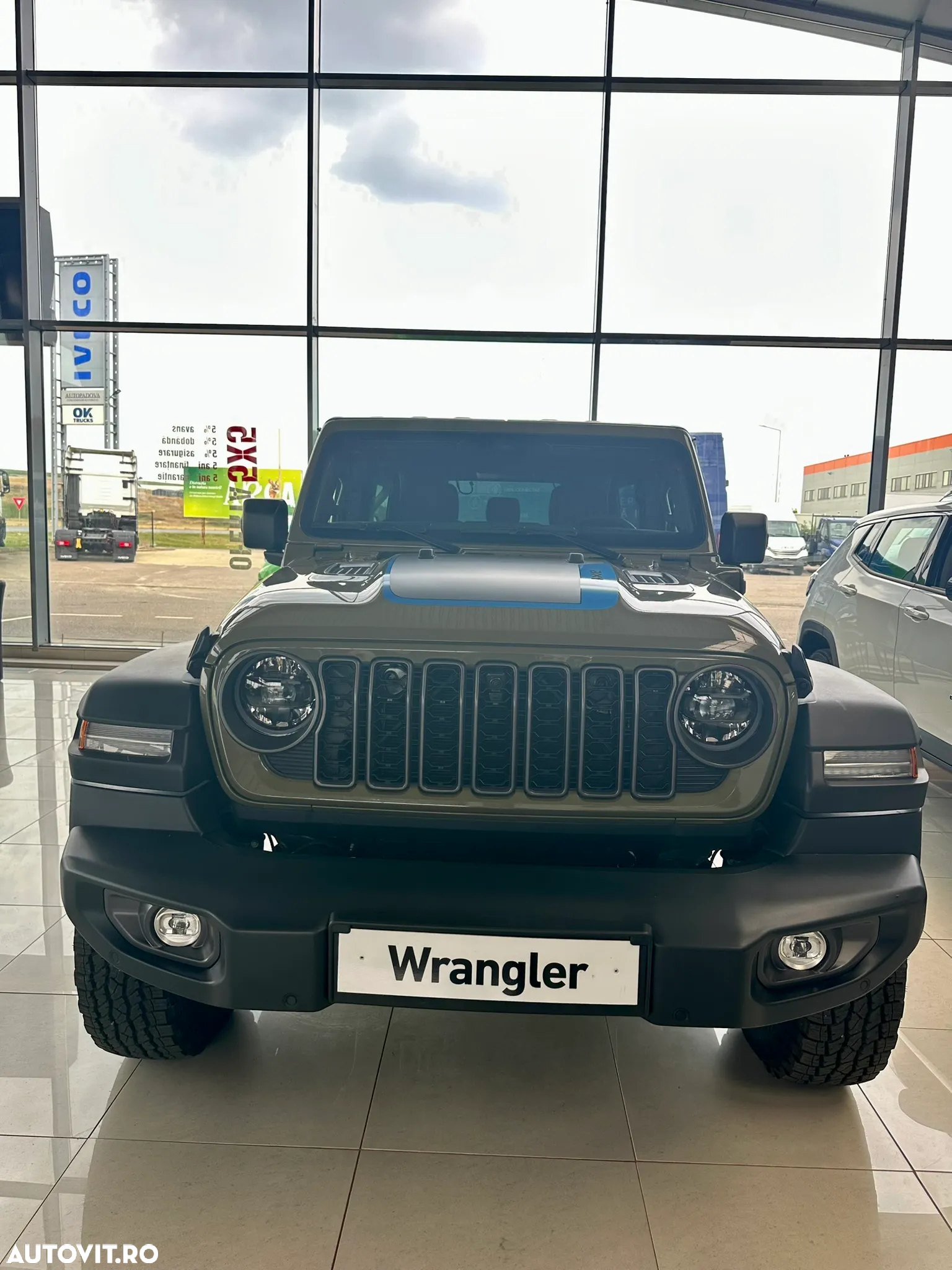 Jeep Wrangler Unlimited 2.0 AT8 4WD Rubicon - 3