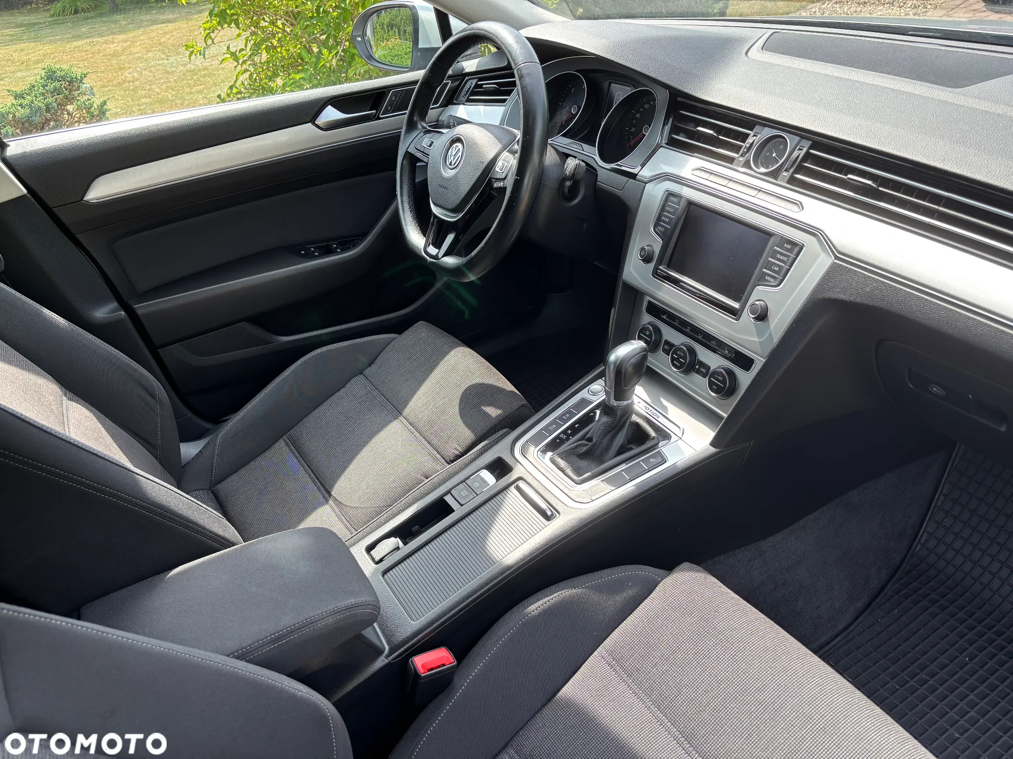 Volkswagen Passat Variant 2.0 TDI SCR 4Motion DSG (BMT) Comfortline - 29