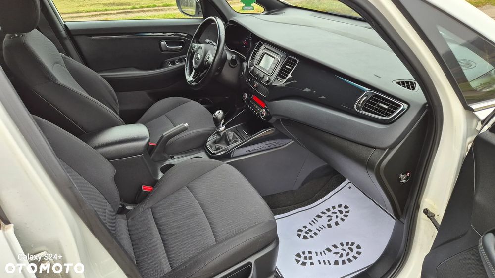 Kia Carens 1.7 CRDi 115 Dream Team Edition - 20