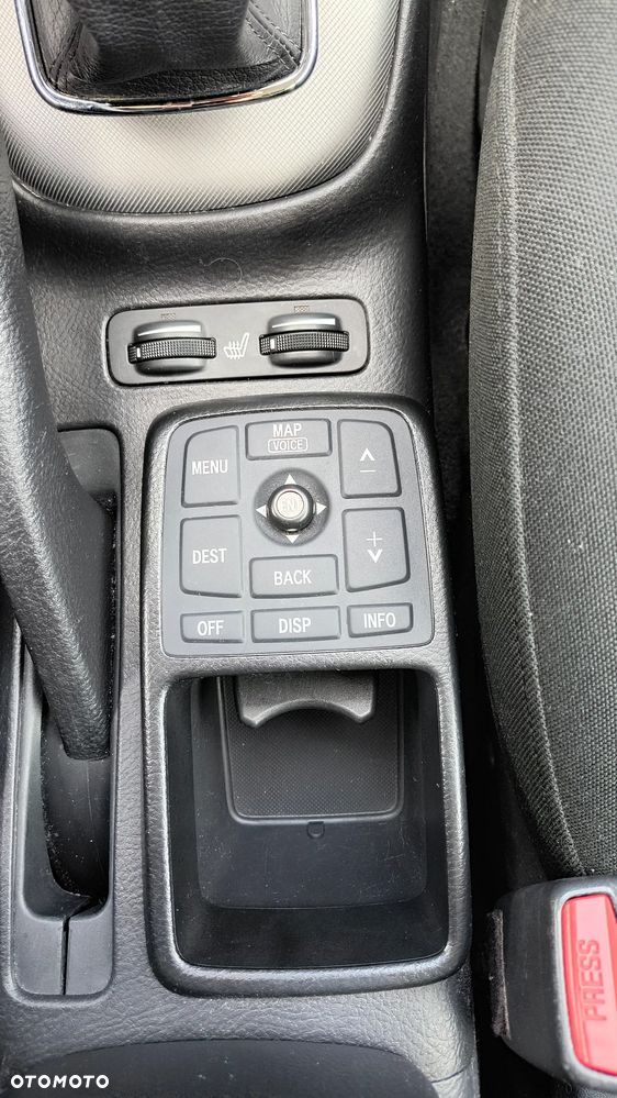 Toyota Avensis - 26