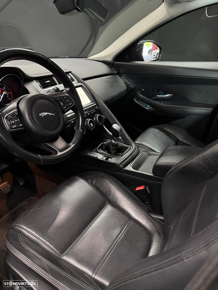 Jaguar E-Pace 2.0 i4D S - 7