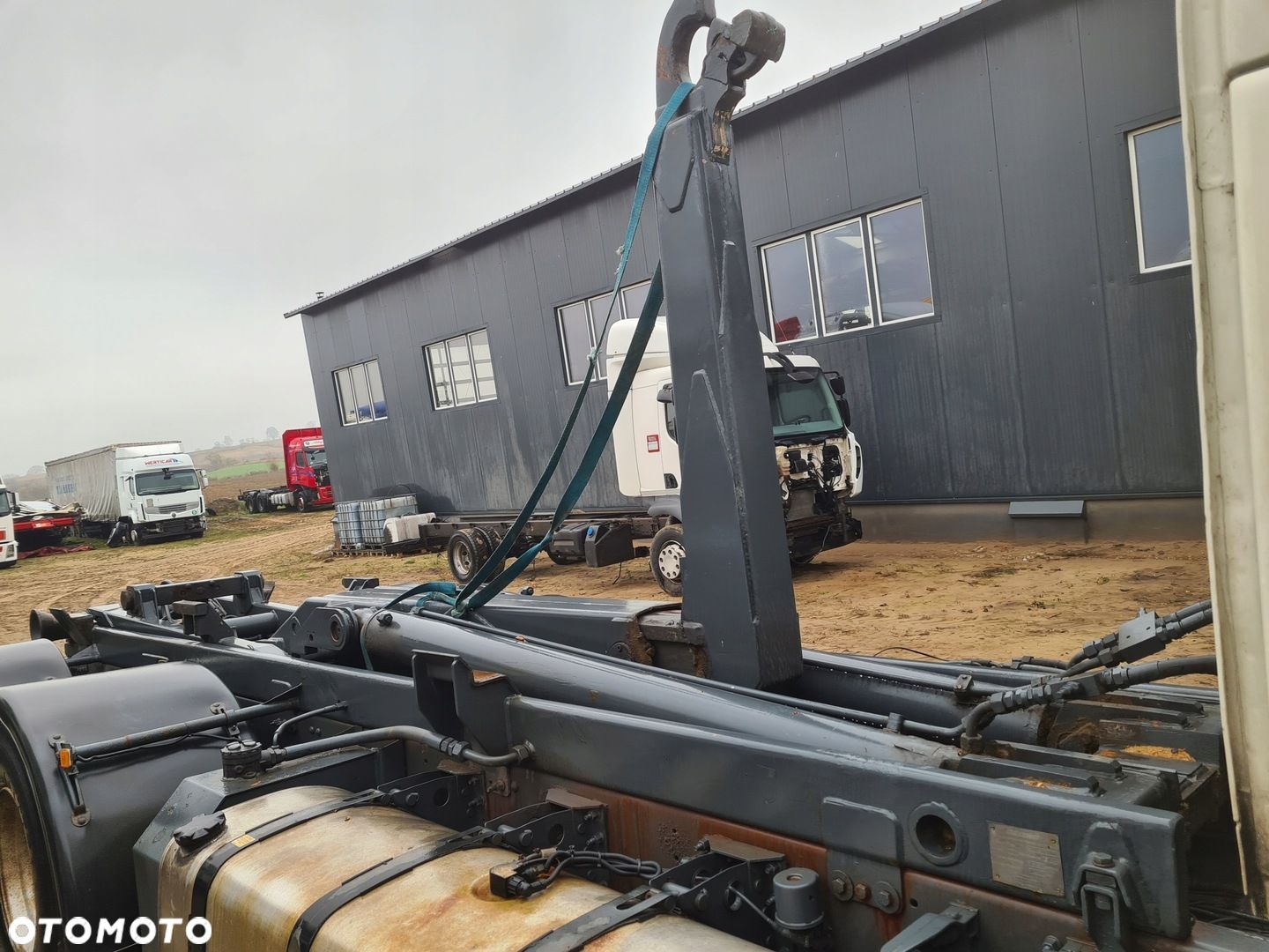 ZABUDOWA PODRAMÓWKA HAKOWA HAKOWIEC GEORG UDT RENAULT GAMA DXI VOLVO FH FM - 1