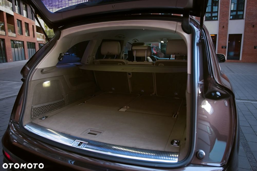 Audi Q7 3.0 TDI DPF clean diesel Quattro Tiptronic - 22