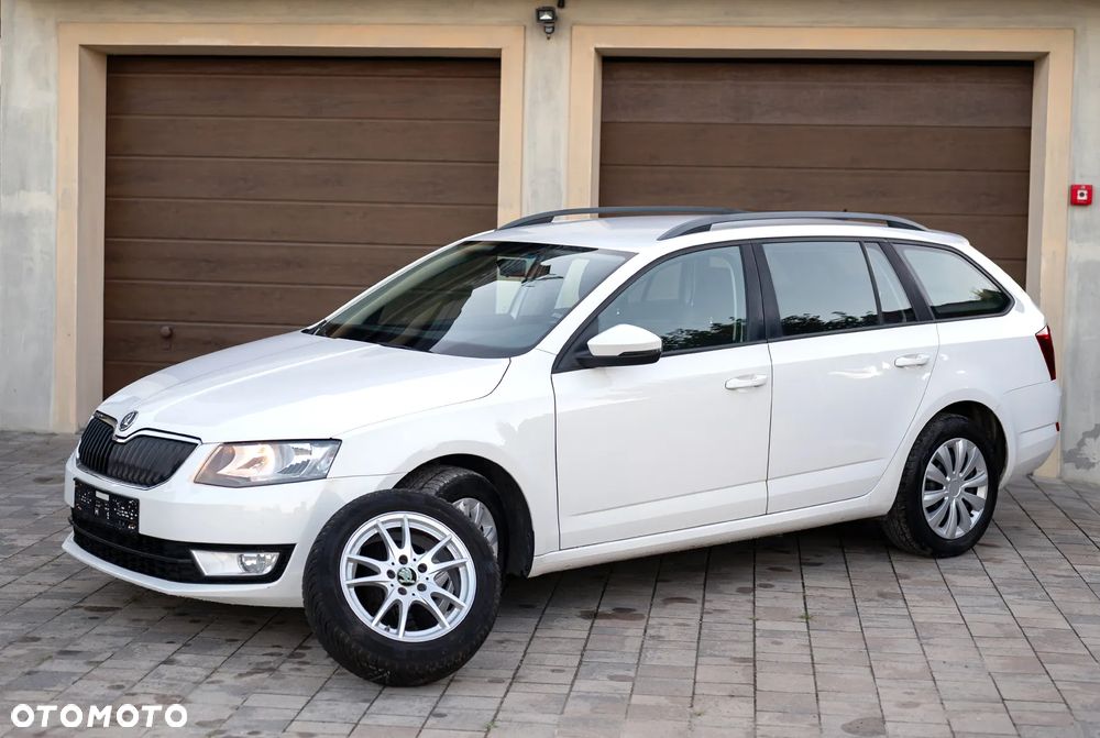Skoda Octavia 1.6 TDI DPF Ambition - 1