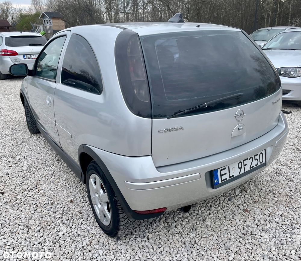 Opel Corsa - 16