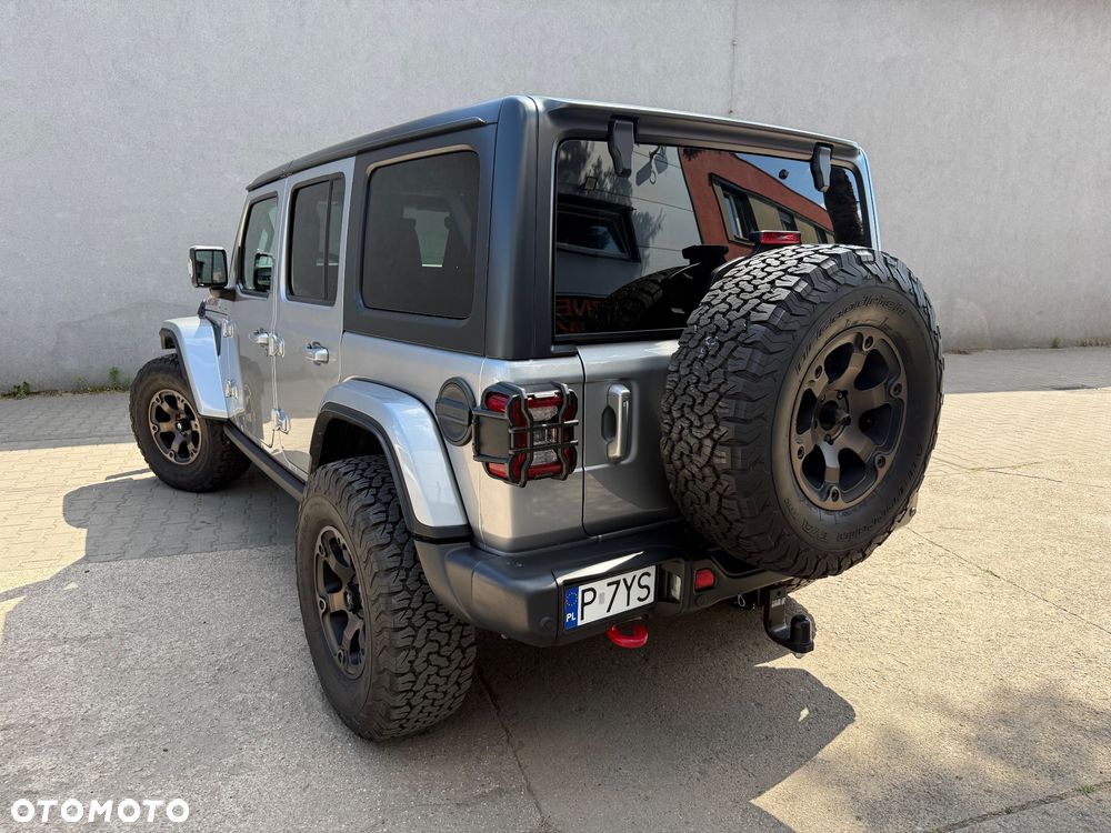 Jeep Wrangler - 8