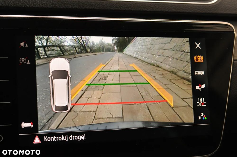 Skoda Superb 1.6 TDI DSG Style - 26