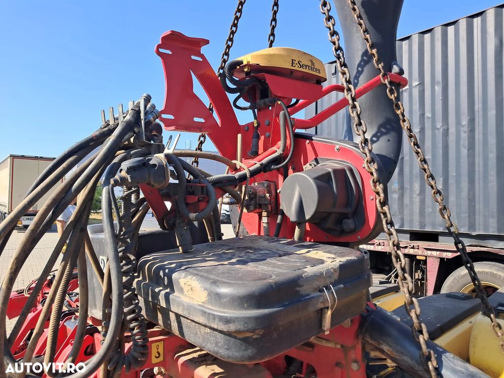 Vaderstad TEMPO TPV 12 SEMANATOARE PNEUMATICA DE PRECIZIE - 15