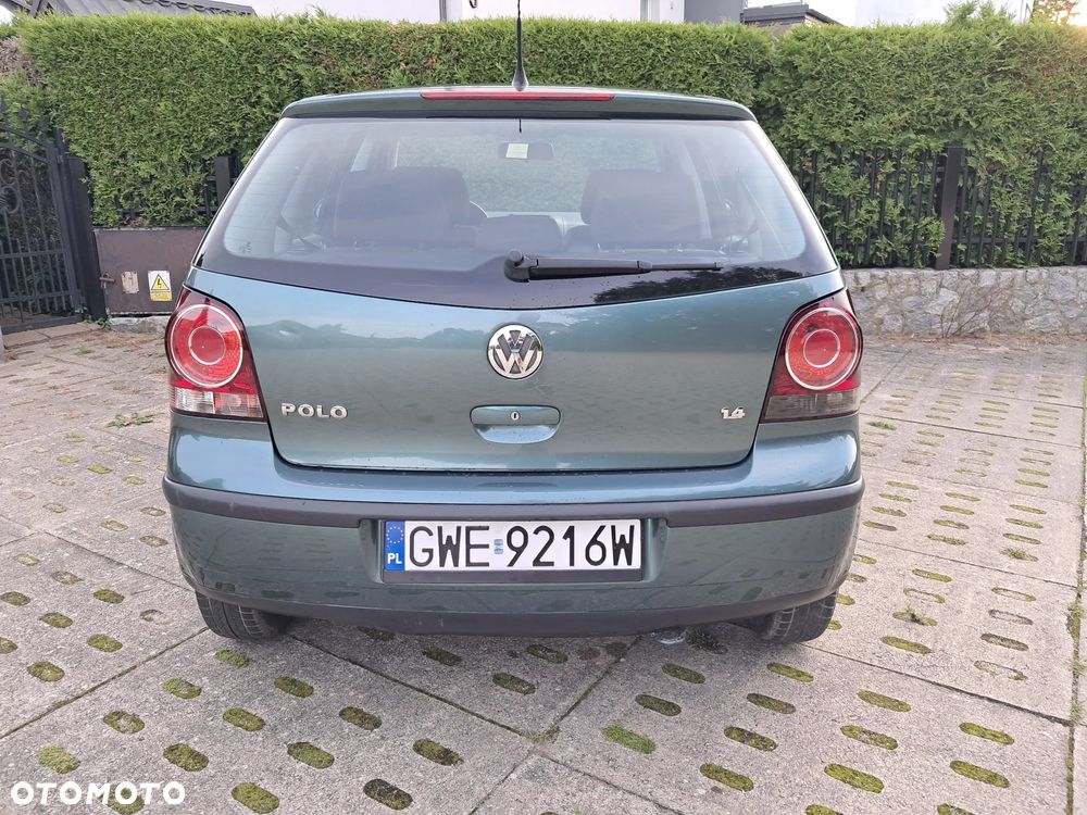 Volkswagen Polo 1.4 16V Comfortline - 10