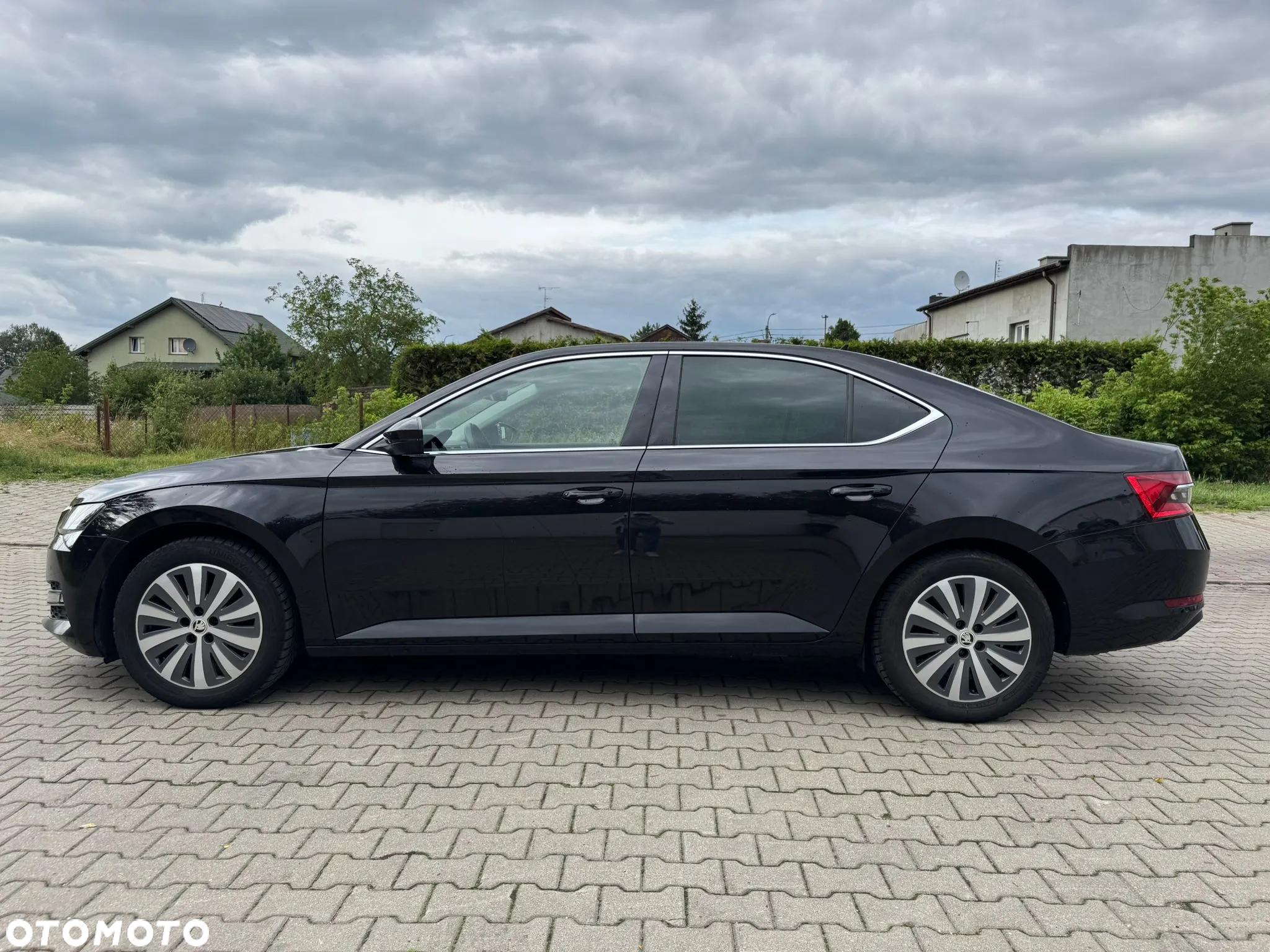 Skoda Superb 2.0 TDI SCR Style DSG - 2