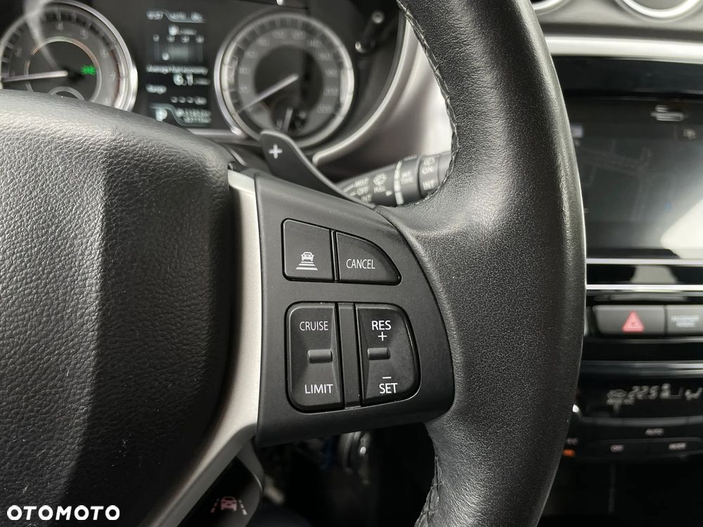 Suzuki Vitara 1.4 Boosterjet Premium 4WD - 38