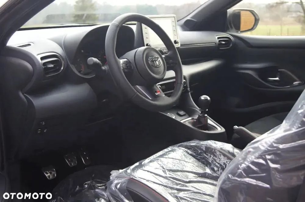 Toyota Yaris GR 1.6 Dynamic - 7