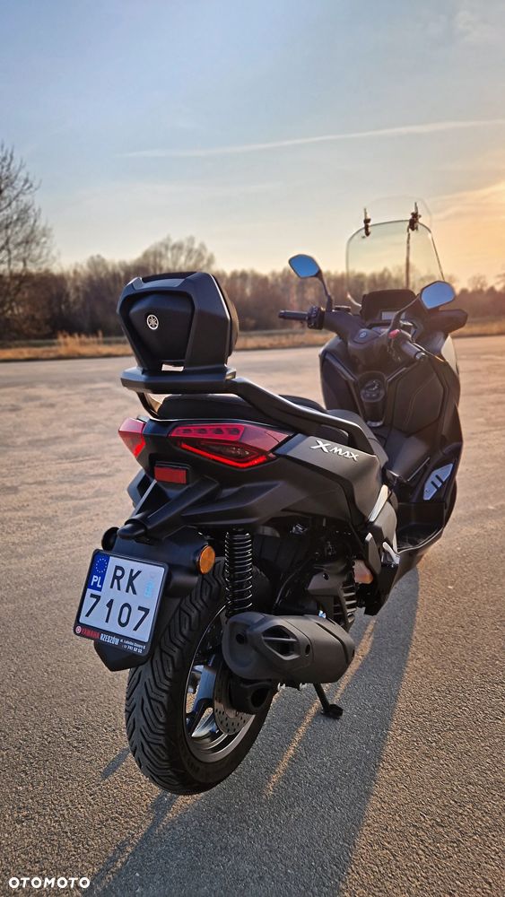 Yamaha X-max - 4