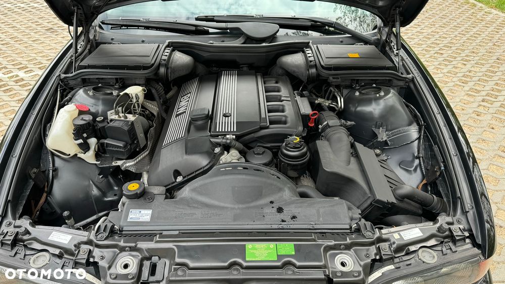 BMW Seria 5 - 36