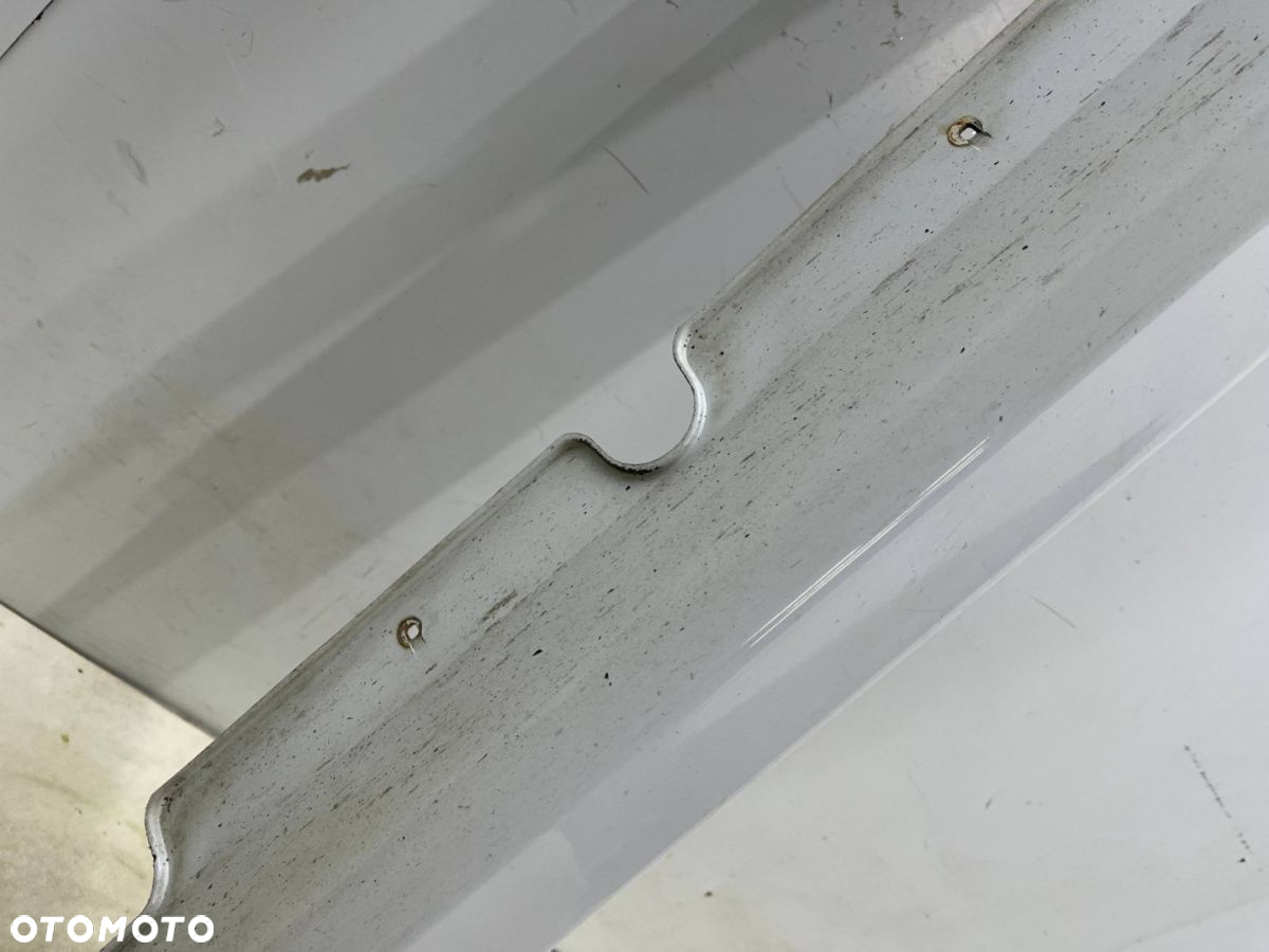 Nakładka progu Hyundai I30 I FD 5Drzwi HB 07-12r. PRAWA listwa progowa zewnętrzna kolor 7F próg - 11
