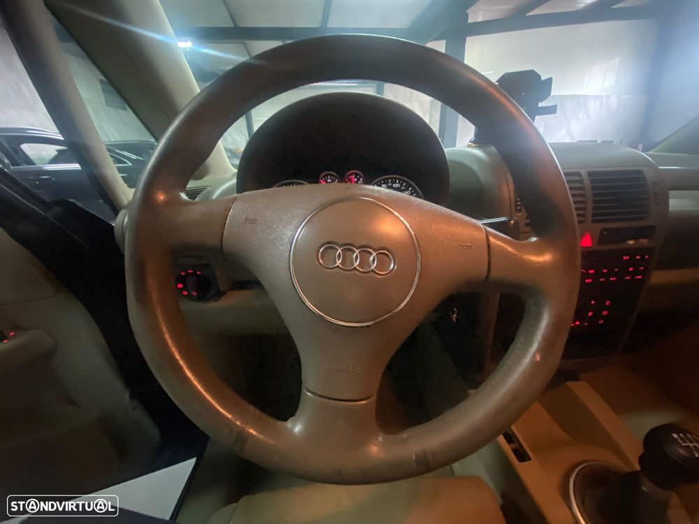 Audi A2 1.4 Attraction - 12