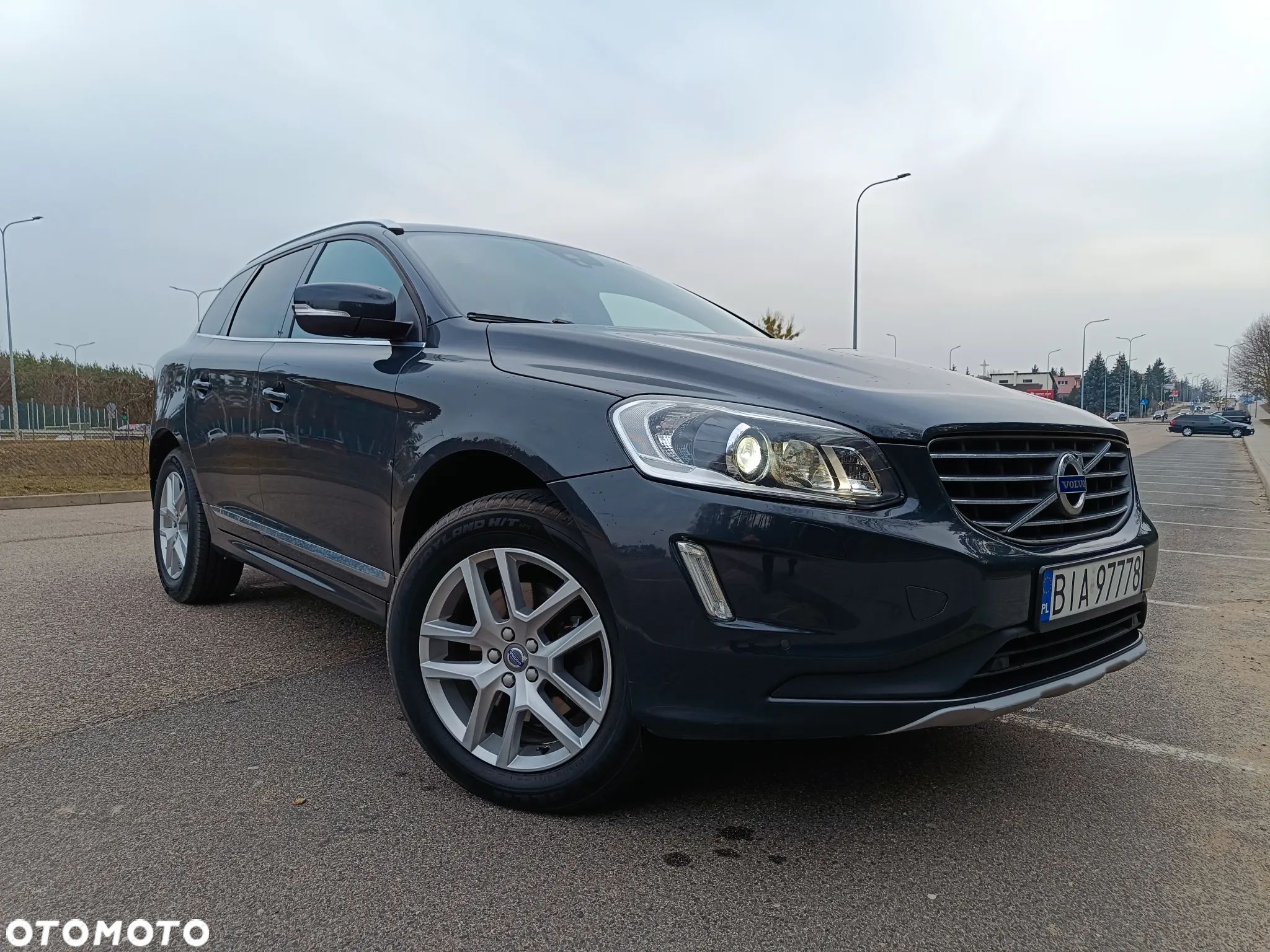 Volvo XC 60 D4 AWD Geartronic Summum - 1