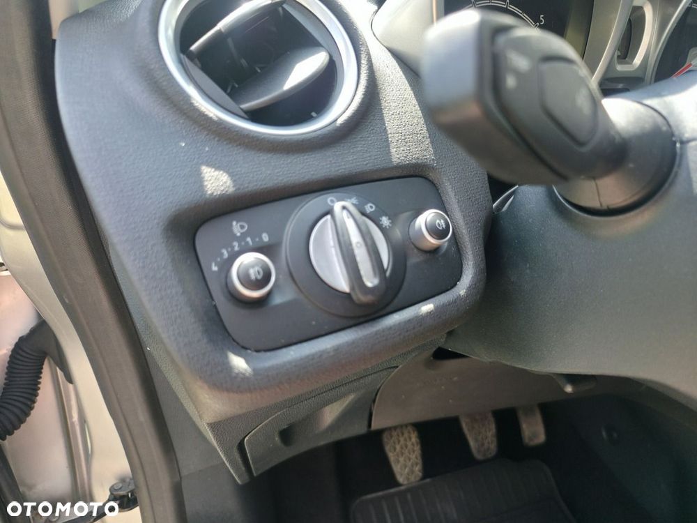 Ford Fiesta - 21