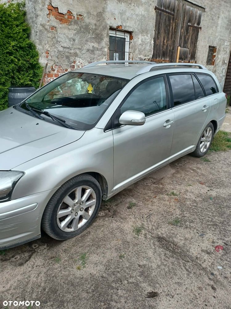 Toyota Avensis - 3