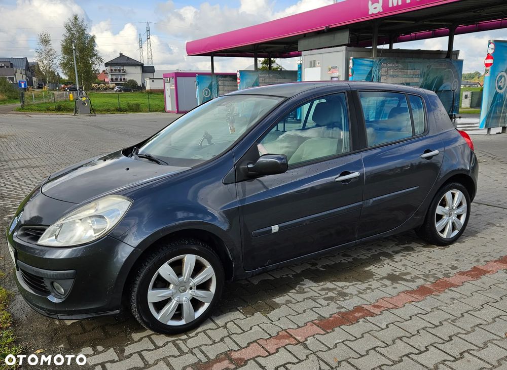 Renault Clio - 1
