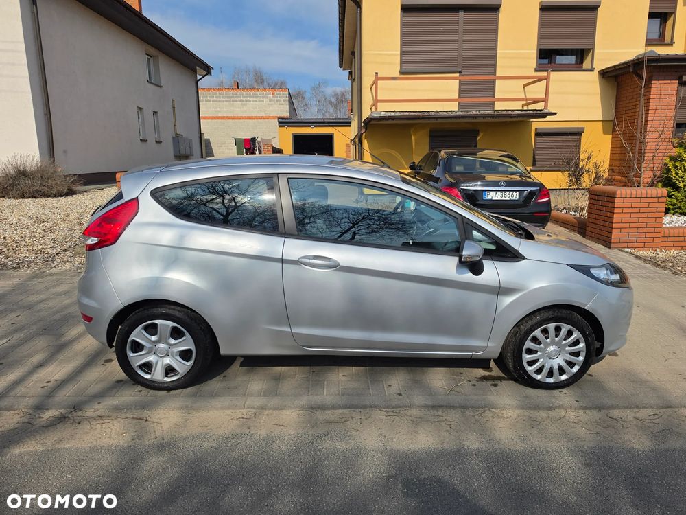 Ford Fiesta - 9