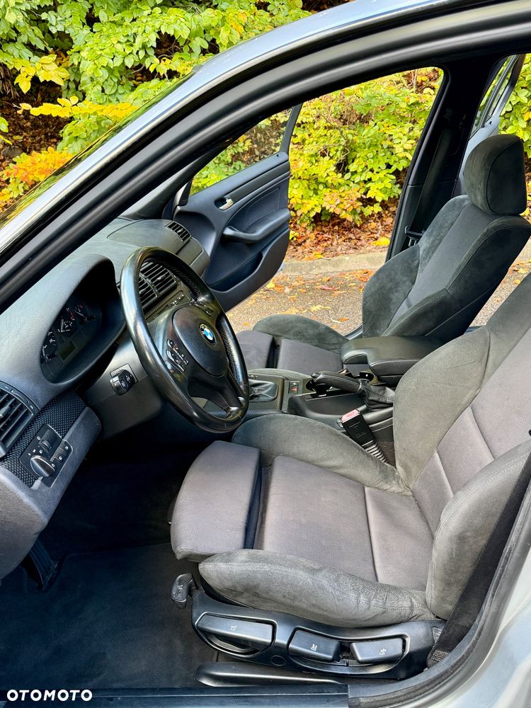 BMW Seria 3 318i - 18