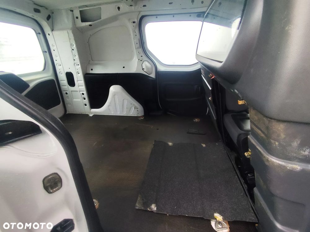 Citroën BERLINGO - 27