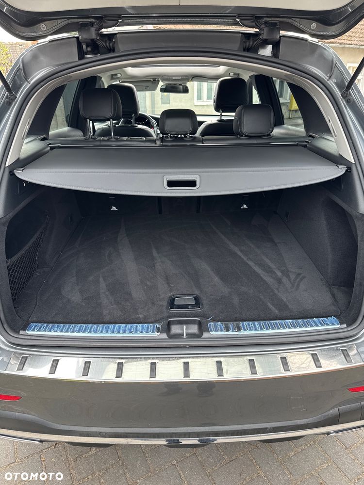 Mercedes-Benz GLC 250 d 4Matic 9G-TRONIC AMG Line - 13