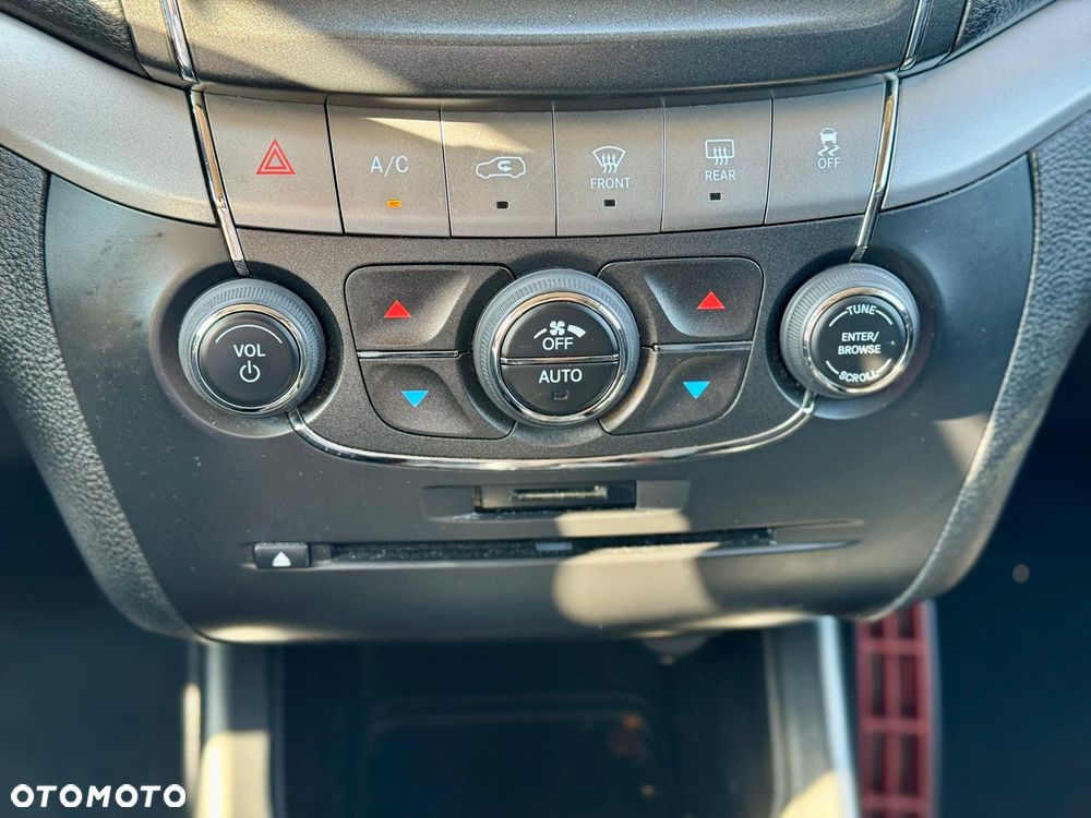 Fiat Freemont 2.0 Multijet Black Code AWD - 28