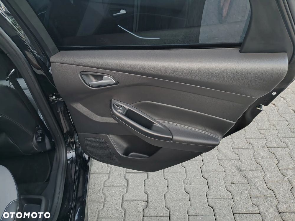 Ford Focus - 16